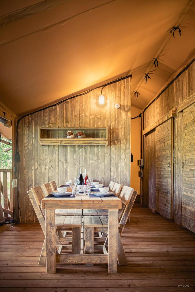 Tente Lodge Jacuzzi Privatif En Pleine Nature Thiel-sur-Acolin Zewnętrze zdjęcie